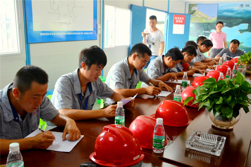 2017年6月23日 华强沟水库一标段工程开展“安全生产月”活动1_副本 2017年6月23日 华强沟水库一标段工程开展“安全生产月”活动1_副本