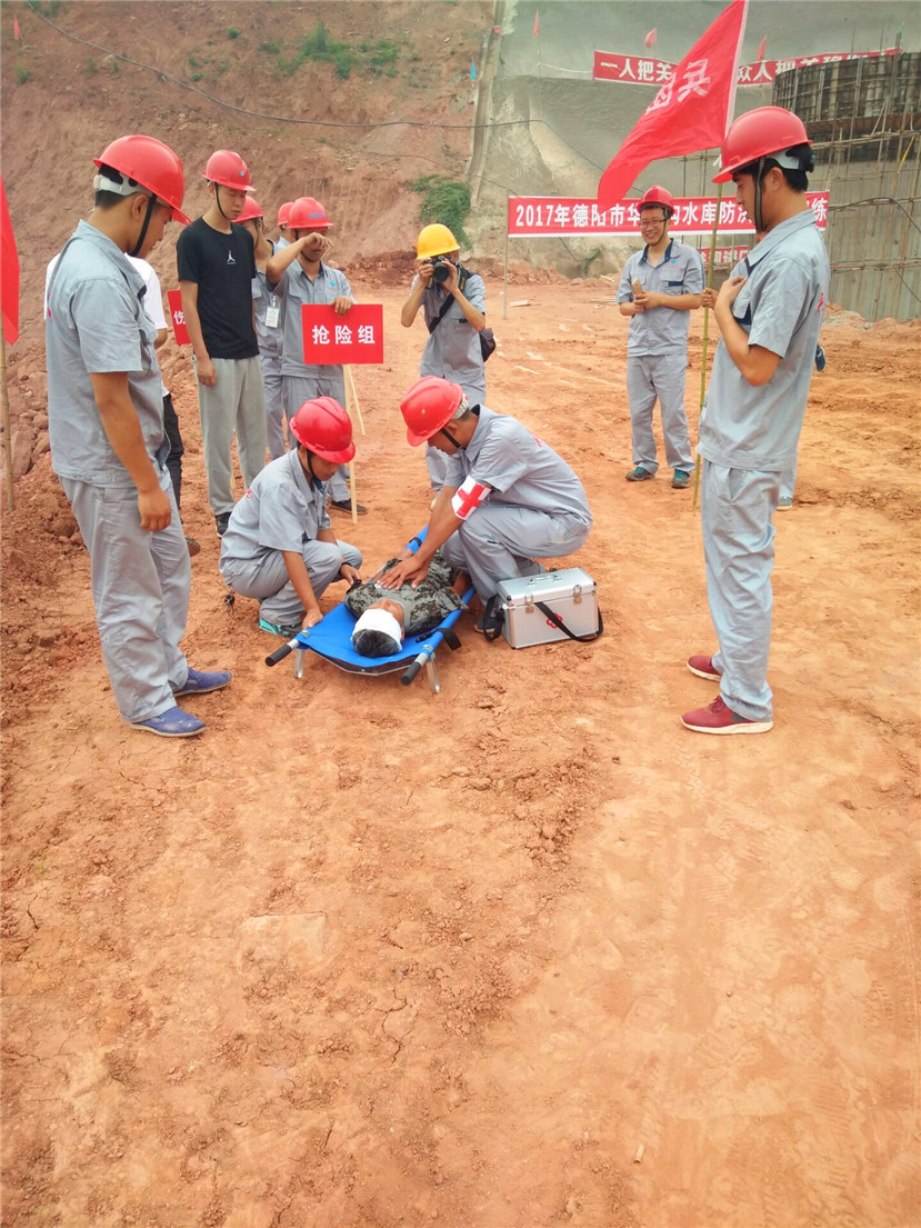 2017年6月23日 华强沟水库一标段工程开展“安全生产月”活动3_副本 2017年6月23日 华强沟水库一标段工程开展“安全生产月”活动3_副本