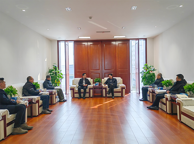 加强银企合作 携手共谋发展——欧美成人片
与中国民生银行德阳分行交流座谈