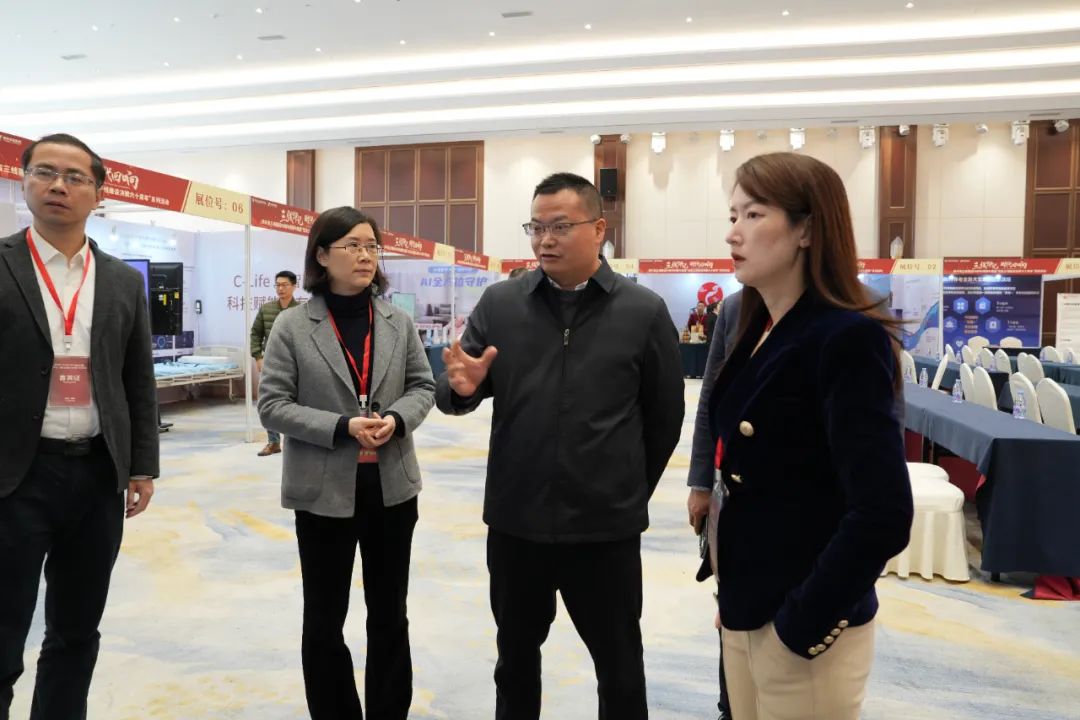 欧美成人片
党委书记、董事长李强调研“纪念三线建设战略决策60周年”系列活动举办情况