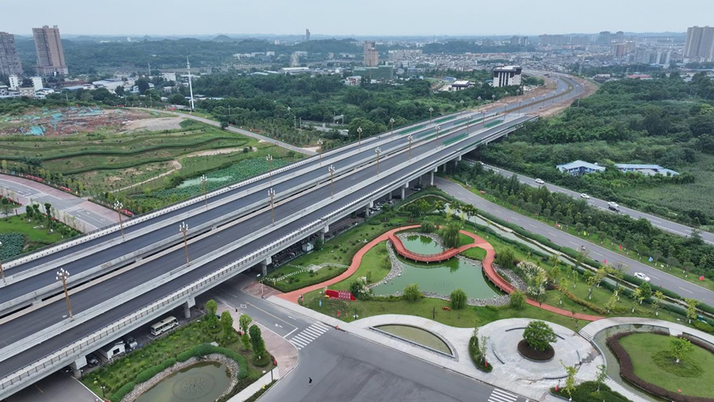 展“答卷”| 为民生“开路”，为幸福“添彩”——写在成德大道德罗项目通车之际